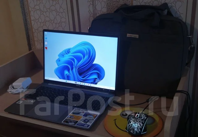 Tecno MegaBook K16SDA. 16", ��� 8 ��, ���� 512���, WiFi: 1, Bluetooth: 1, ����������� �� 4��. ����