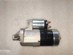 ������� Suzuki Escudo G16A / J20A 8 ����� (��� ������) 3110060A10 ����