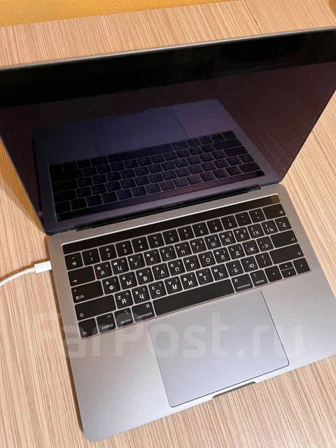 Apple MacBook Pro 13 2019 Mid. 13", WiFi: 1, Bluetooth: 1 ����