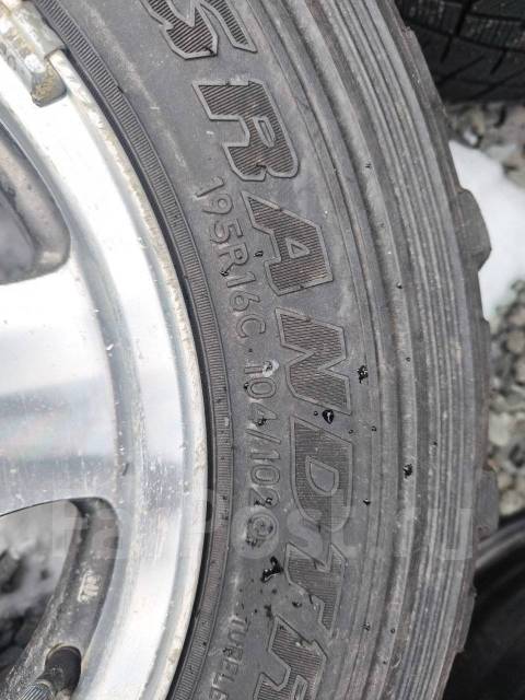 Dunlop Grandtrek MT2. ����� mt, 2010 ���, �/�, ����� 35 % ����