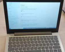 Lenovo. 11.1", 1,4����, ��� 4 ��, ���� 128���, WiFi, Bluetooth, ����������� �� 6��. ����