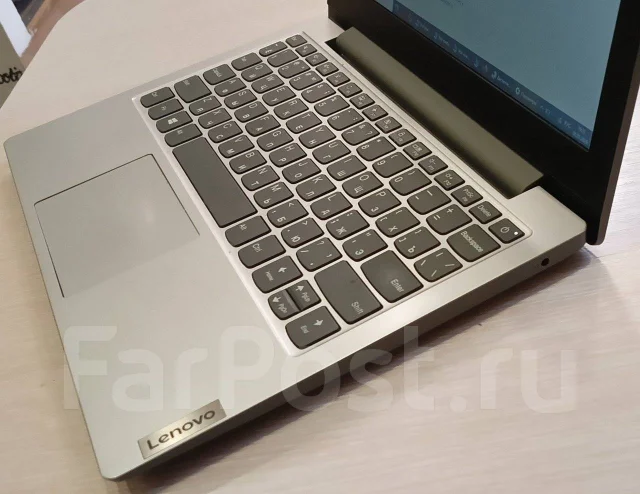 Lenovo. 11.1", 1,4����, ��� 4 ��, ���� 128���, WiFi: 1, Bluetooth: 1, ����������� �� 6��. ����