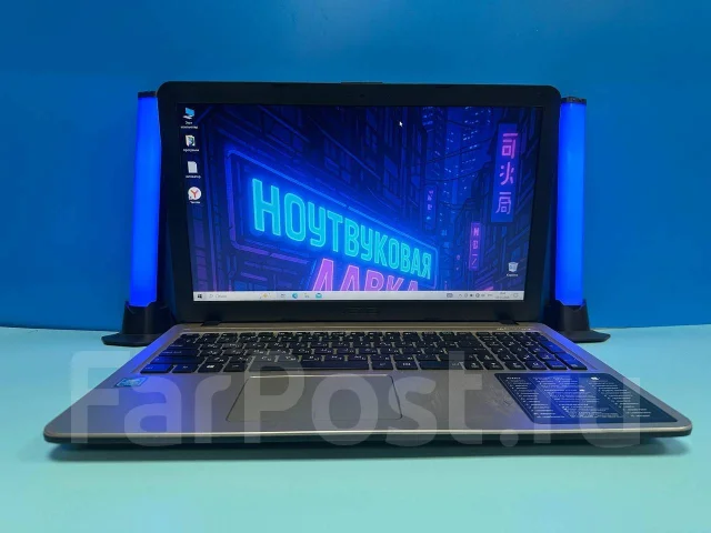 Asus. 15.6", 3����, ��� 4 ��, ���� 128���, WiFi: 1, Bluetooth: 1, ����������� �� 2��. ����