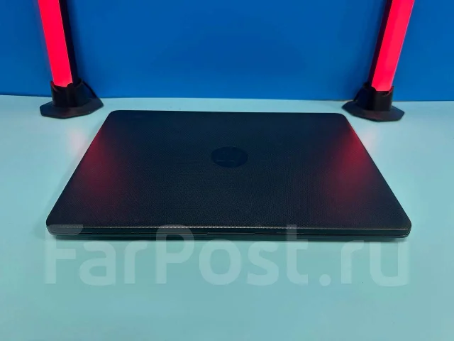 HP 14. 14", 3����, ��� 8 ��, ���� 256���, WiFi: 1, Bluetooth: 1, ����������� �� 3��. ����