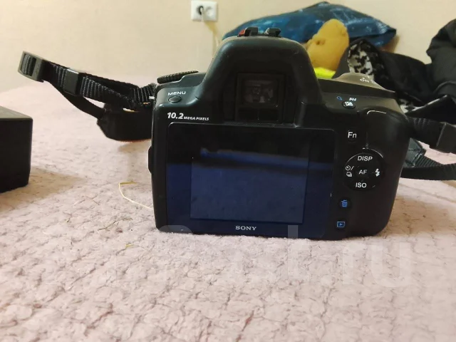 Sony Alpha DSLR-A230 ����