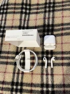 Apple AirPods ����
