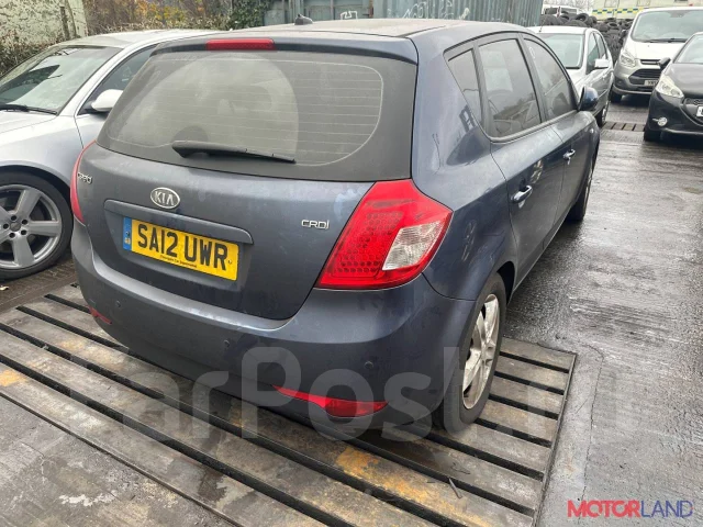 ������ (������) Kia Ceed 2007-2012 20921069, ������ 924021H050 ����
