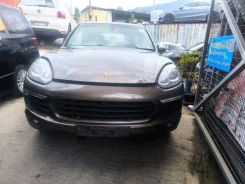 Porsche Cayenne ����