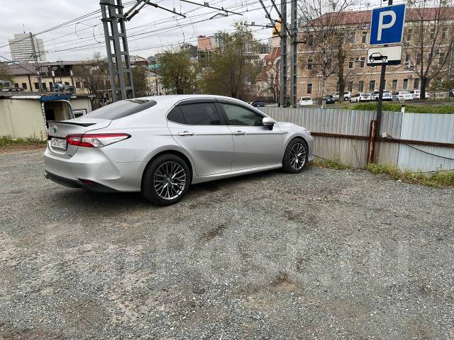 Toyota Camry. �������, ��������, 2.5 (208��.�.), ������, 198����. �� ����