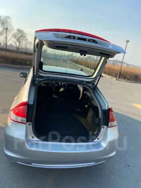 Honda Insight. ��������, ��������, 0.1 (64��.�.), ������, 318 405����. �� ����