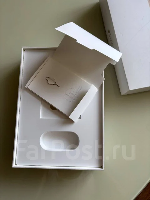 Apple iPad Pro 9.7. 9.7 ������, ������ 256 �� ����