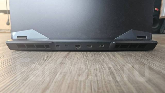 MSI Raider GE76 12UGS. 17.3", 2,3����, ��� 32 ��, ���� 2 000���, WiFi: 1, Bluetooth: 1 ����
