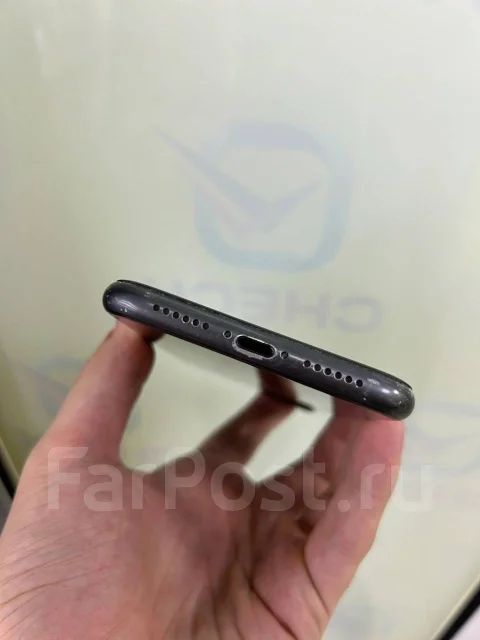 Apple iPhone 11. �/�, 64 ��, ������, 4G LTE ����