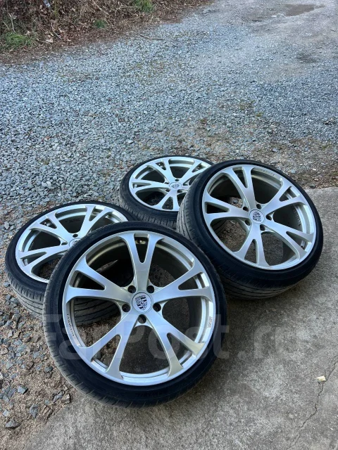 Techart Formula III. 10.5x22", 5x130, ET61, �� 71,6���. ����
