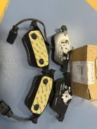 ������� ��������� �������� A4/A6/B5 95-, VW Passat 97- (2 �������) Fr, Audi [VAG 4B0698151J], ������ �������� ����