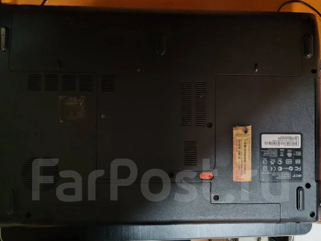 Acer Aspire 7560G. 17", 140����, ��� 4 ��, ���� 512���, WiFi: 1, Bluetooth: 1, ����������� �� 5��. ����