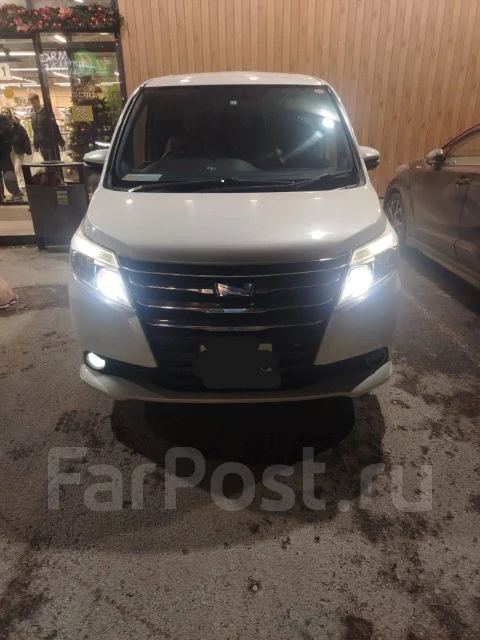 Toyota Noah. �������, ��������, ������ ����