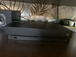 Microsoft Xbox One S ����