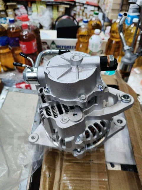 ��������� Mitsubishi 4D56 (2V) 12V90A MD162964 ����