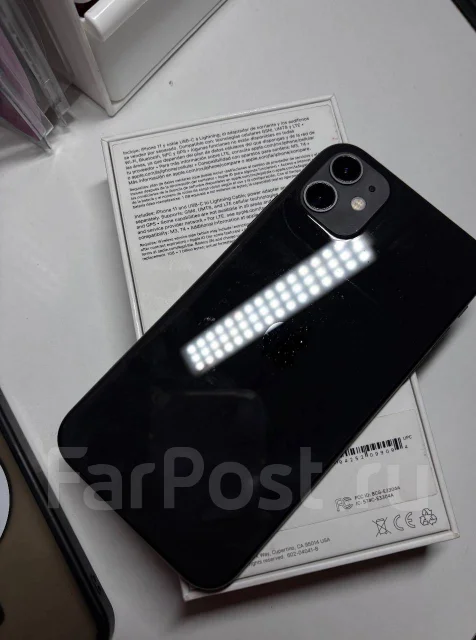 Apple iPhone 11. �/�, 128 ��, ������ ����