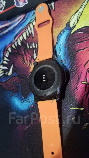 Samsung Gear S3 Frontier. GPS, NFC, IP68 ����