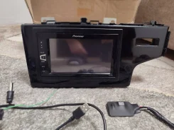 Pioneer MVH-AV190 ����