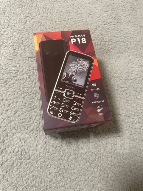 MAXVI P18. �/�, �� 8 ��, ������, 3G, Dual-SIM, ��������� ����