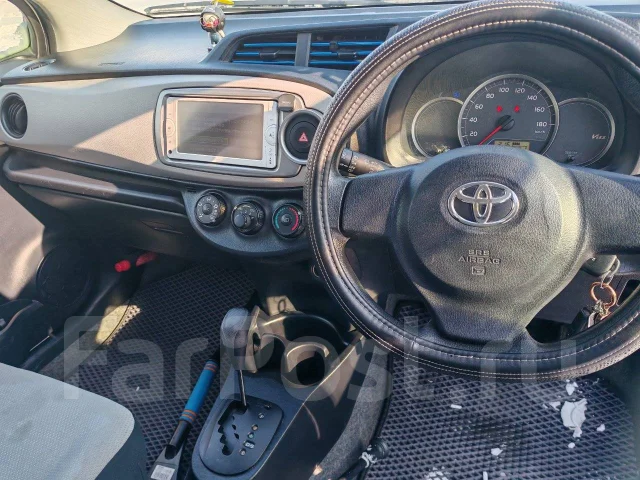 Toyota Vitz. ��������, ��������, 1.0 (69��.�.), ������, 120 000����. �� ����