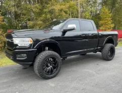 Fuel Off-Road Saber. 9.0x20", 8x165.1, ET-18. ��� ����� �� ������������ ����