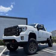 Fuel Off-Road Typhoon. 9.0x20", 8x165.1, ET-18. ��� ����� �� ������������ ����