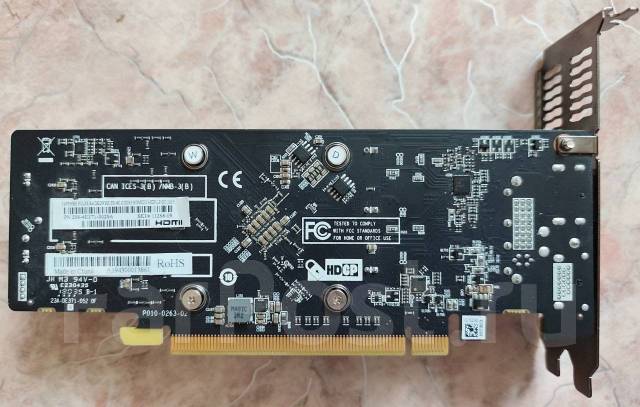 Radeon RX 550 ����