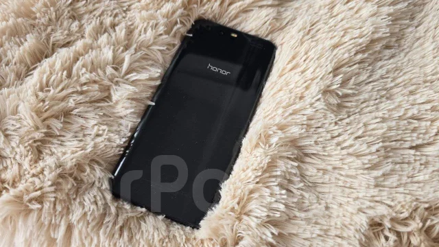Honor 9. �/�, 64 ��, ������, 3G, 4G LTE, Dual-SIM ����