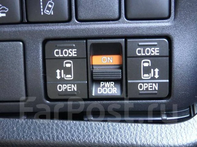 Toyota Voxy. ��������, ��������, 1.8 (99��.�.), ������, 28 100����. ��, �/�. ��� ����� �� ������������ ����
