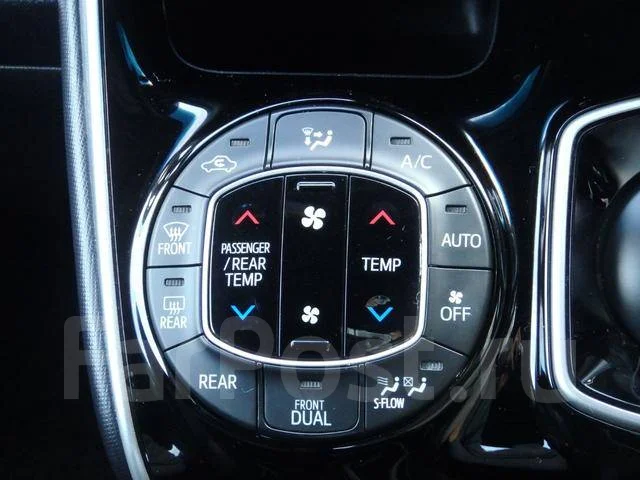Toyota Voxy. ��������, ��������, 1.8 (99��.�.), ������, 28 100����. ��, �/�. ��� ����� �� ������������ ����