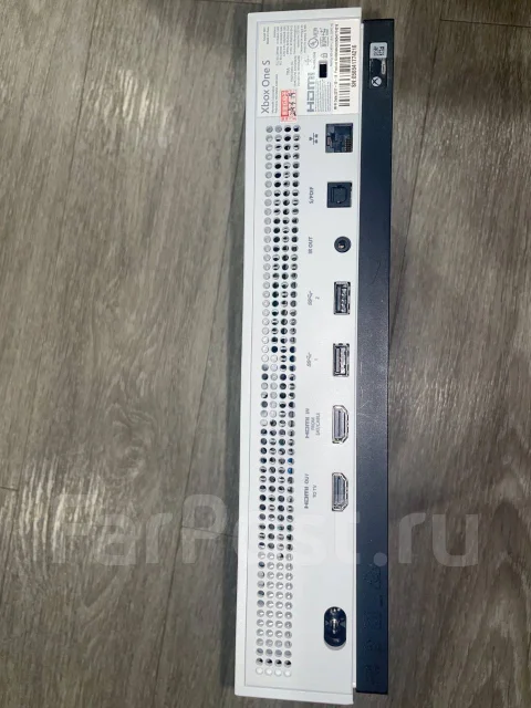Microsoft Xbox One S ����