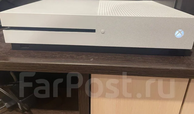 Microsoft Xbox One S ����