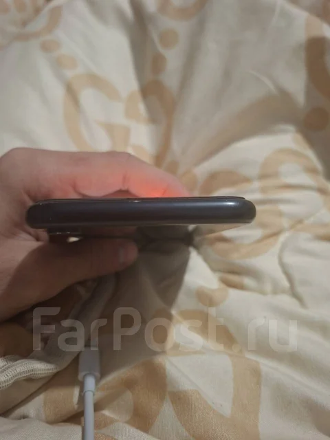 Apple iPhone Xr. �/�, 128 �� ����