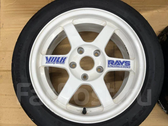 RAYS Volk Racing TE37. 7.0x16", 5x114.3, ET42 ����