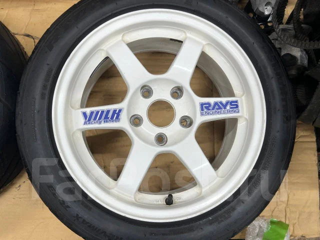 RAYS Volk Racing TE37. 7.0x16", 5x114.3, ET42 ����