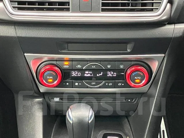 Mazda Axela. �������, ��������, 1.5 (111��.�.), ������, 17 000����. ��, �/�. ��� ����� �� ������������ ����