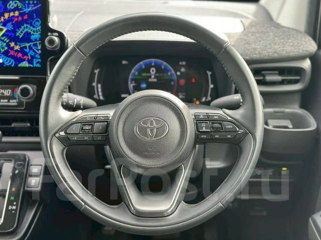 Toyota Sienta. ��������, ��������, 1.5 (120��.�.), ������, 13 000����. ��, �/�. ��� ����� �� ������������ ����