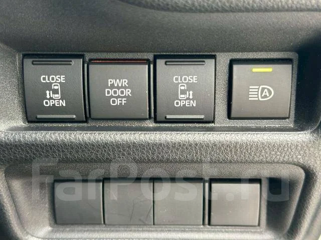 Toyota Sienta. ��������, ��������, 1.5 (120��.�.), ������, 13 000����. ��, �/�. ��� ����� �� ������������ ����