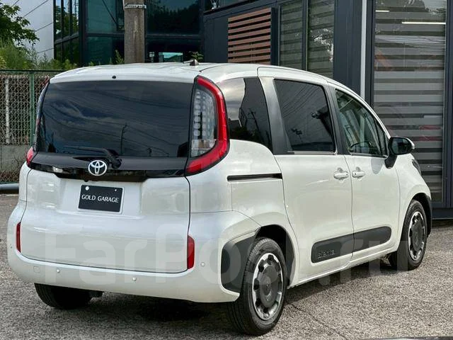 Toyota Sienta. ��������, ��������, 1.5 (120��.�.), ������, 13 000����. ��, �/�. ��� ����� �� ������������ ����