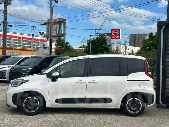 Toyota Sienta. ��������, ��������, 1.5 (120��.�.), ������, 13 000����. ��, �/�. ��� ����� �� ������������ ����