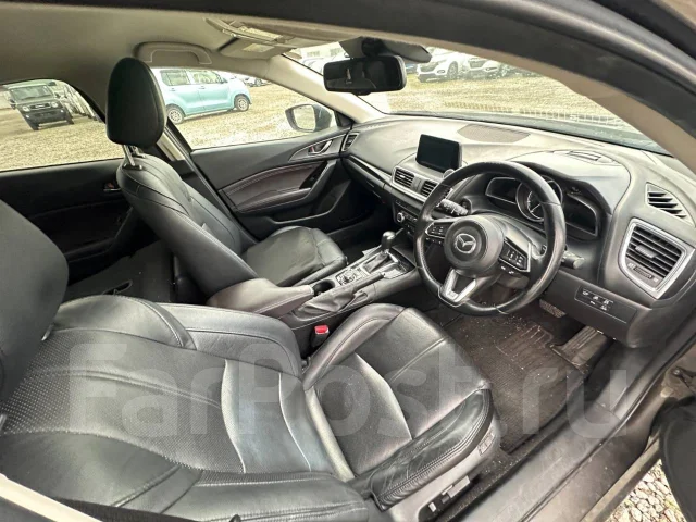 Mazda Axela. BMLFS, S5 ����