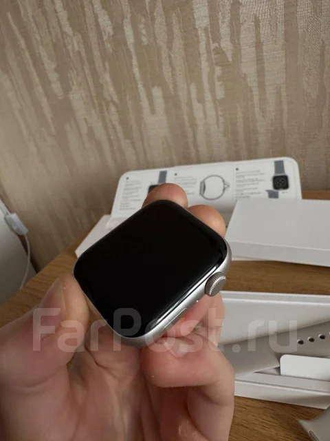 Apple Watch SE 2. GPS, NFC, IP68 ����