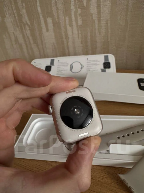 Apple Watch SE 2. GPS, NFC, IP68 ����