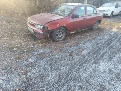 Nissan Almera ����