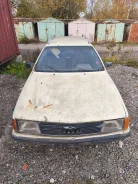 Audi 100 ����