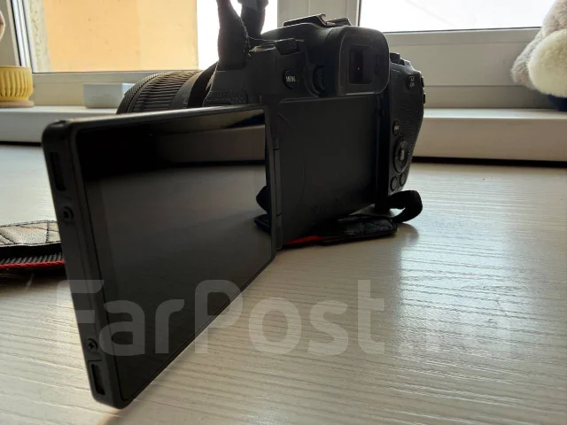 Canon EOS RP Kit. 20 � ����� �� ����